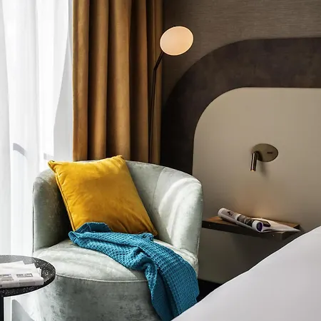 Mercure North Station 4*