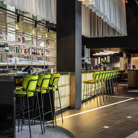 Mercure North Station Hotel 4*