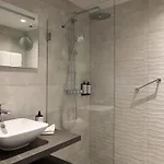 Mercure North Station 4*