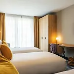 Mercure North Station מלון