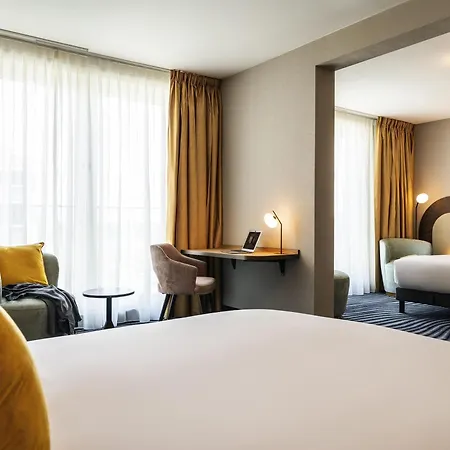 ホテル Mercure North Station 4*