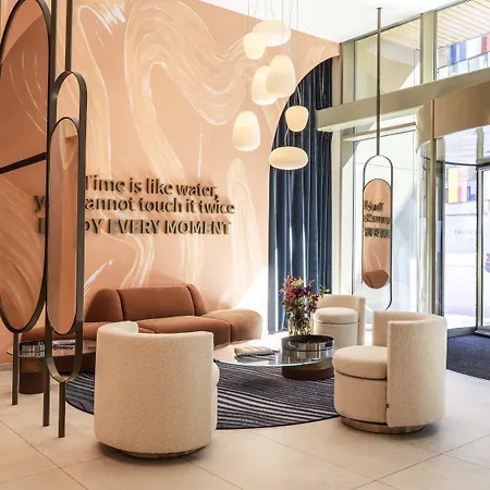 Mercure North Station Hotel 4*