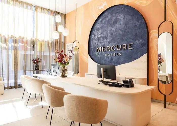 Hotel Mercure North Station 4*