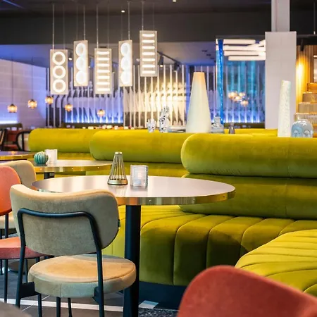 Отель Mercure North Station 4*