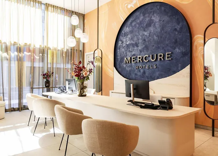 Hotel Mercure North Station 4*