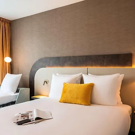 Mercure North Station Hotell 4*