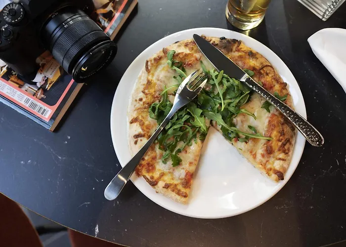 Hotel Mercure North Station 4*