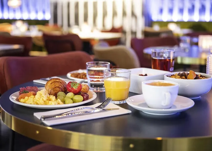 Mercure North Station 4*